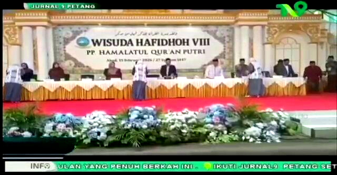 Wisuda Hafidhoh VIII PP Hamalatul Qur’an Putri Berlangsung Khidmat